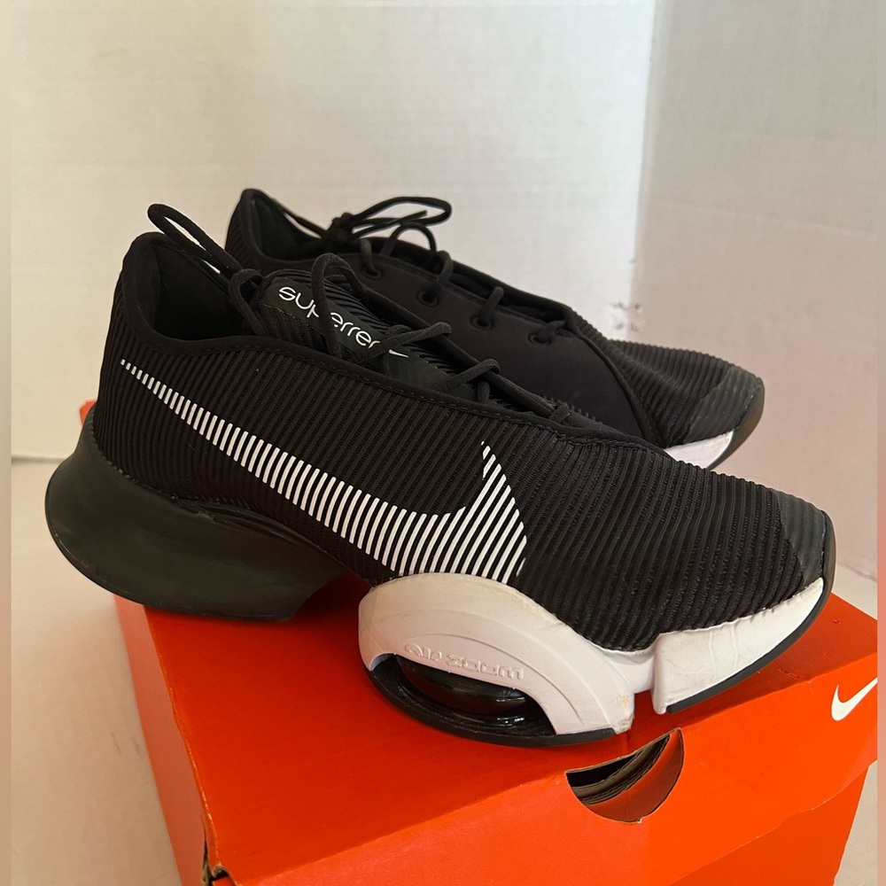 NIKE 2020
Wmns Air Zoom SuperRep 2 'Black'